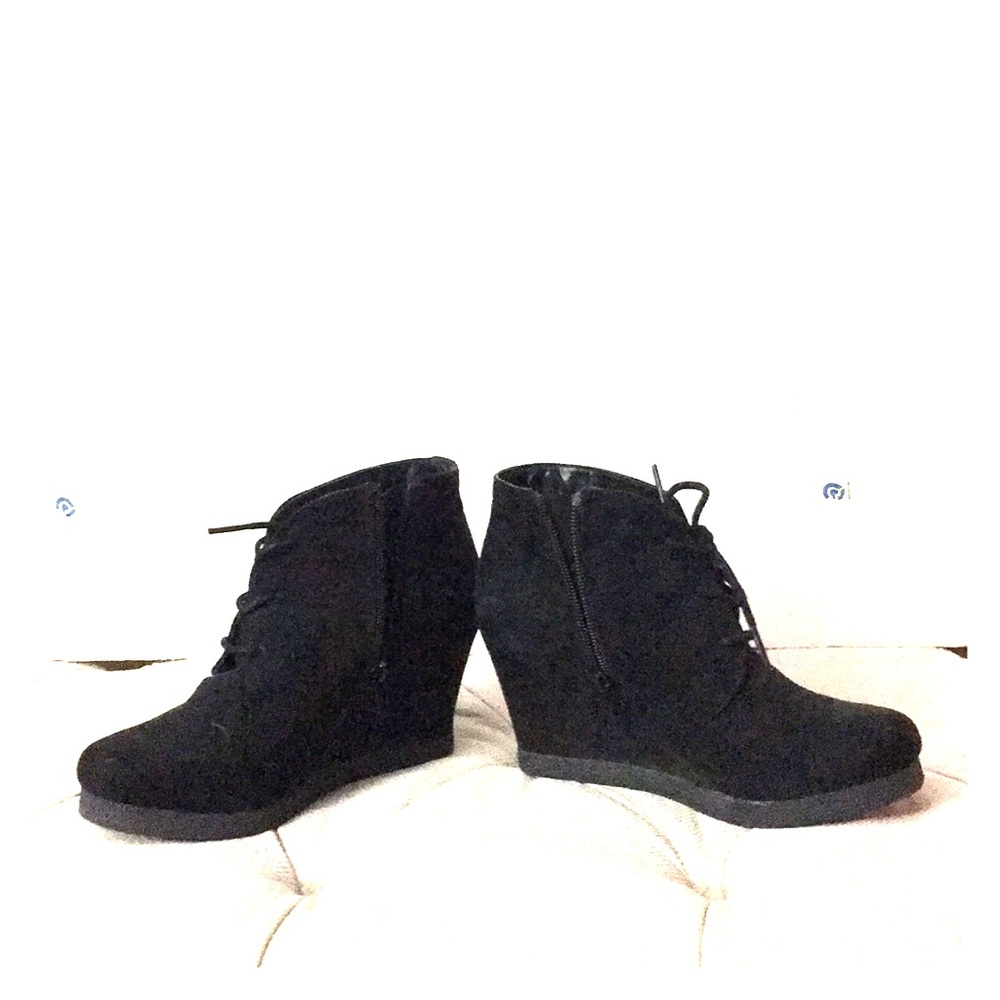 Women’s shoes